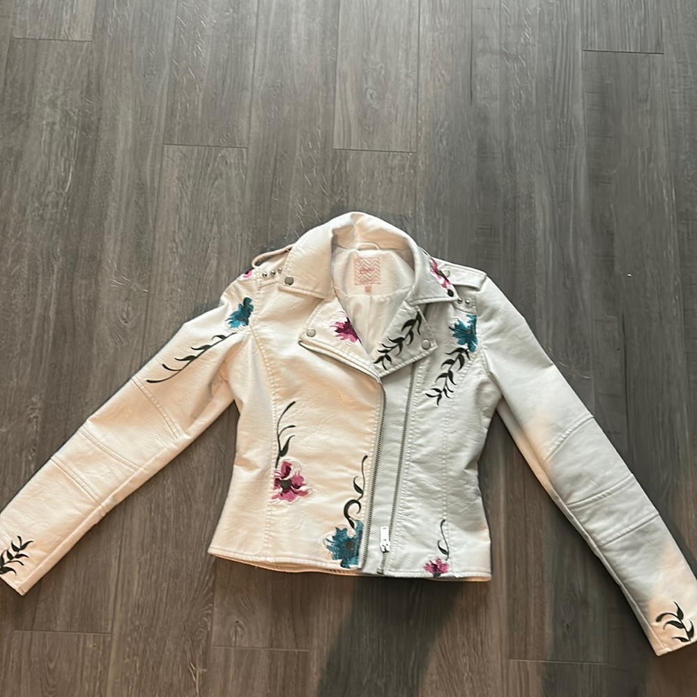 White Imitation Leather Jacket with flower embroidery.